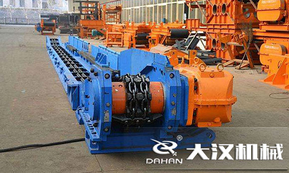 刮板(bǎn)輸(shū)送機 刮板輸送機