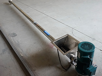 長距離螺(luó)旋輸送機